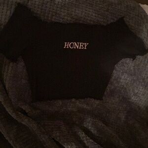 -black, embroidered honey cropped shirt